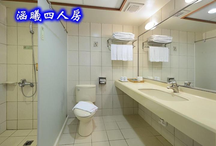 Sun Moon Lake Teachers' Hostel Yuchi Bagian luar foto