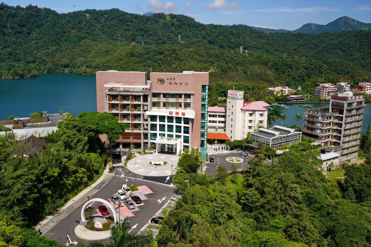 Sun Moon Lake Teachers' Hostel Yuchi Bagian luar foto
