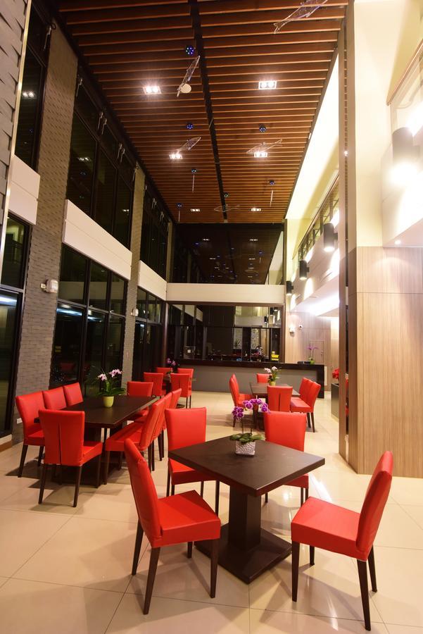 Sun Moon Lake Teachers' Hostel Yuchi Bagian luar foto