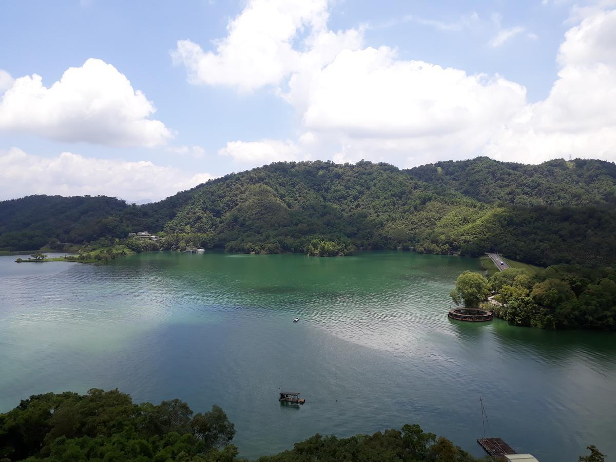Sun Moon Lake Teachers' Hostel Yuchi Bagian luar foto