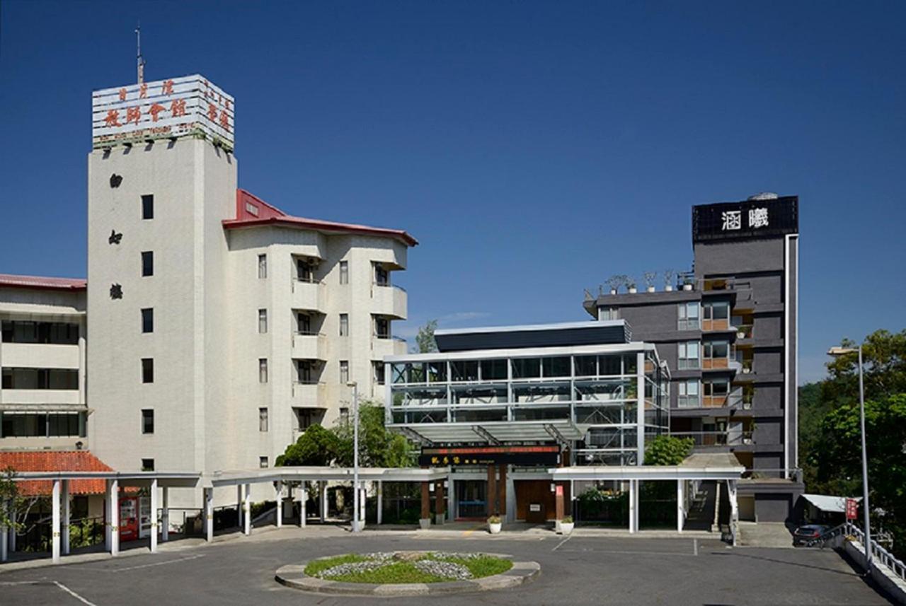 Sun Moon Lake Teachers' Hostel Yuchi Bagian luar foto